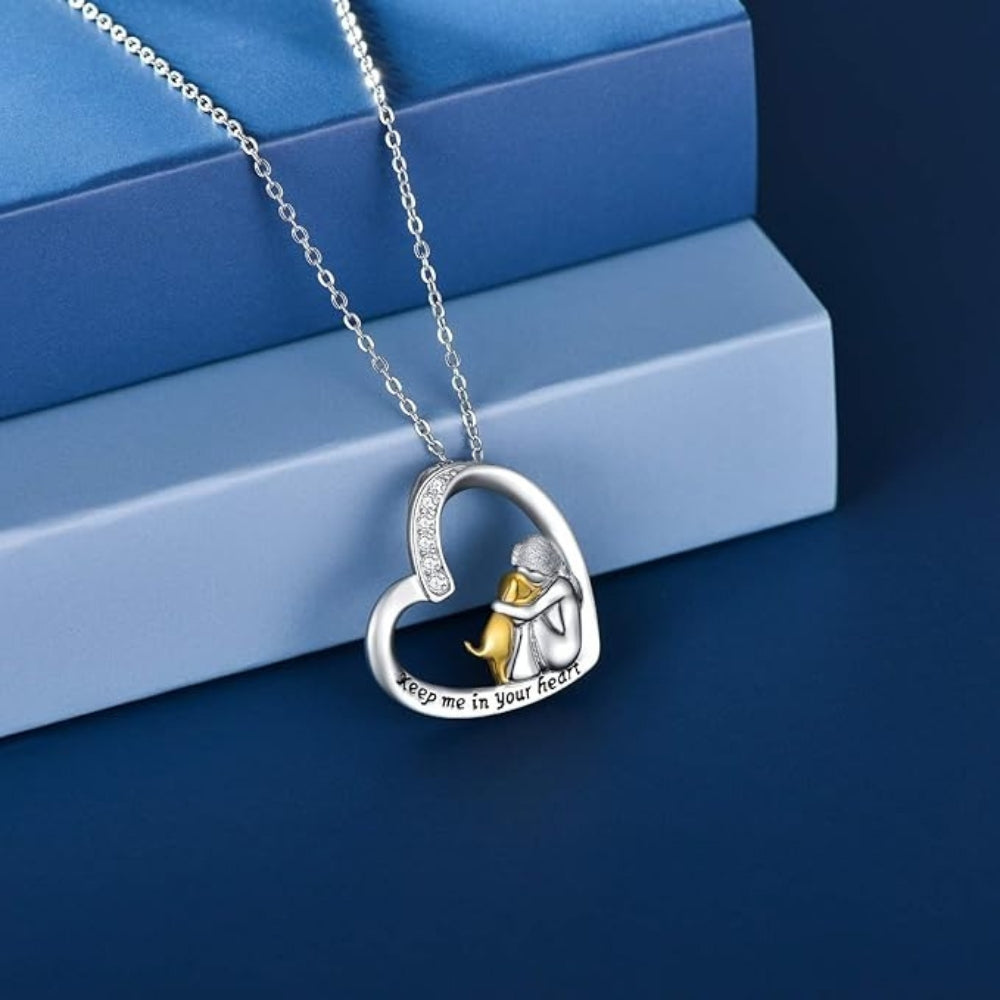 Émilie™ | Collier Chien Étreinte
