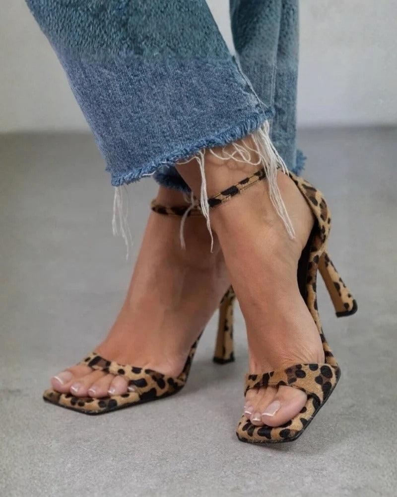 Orliane™ | Talons Bout Carré