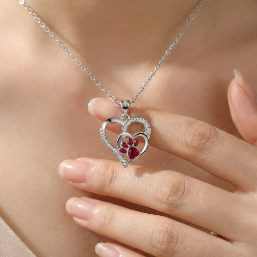 Éloïse™ | Collier Cœur Patte Rouge