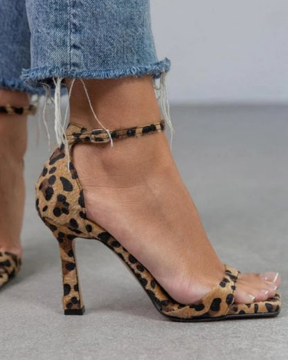 Orliane™ | Talons Bout Carré
