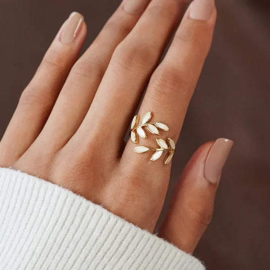 Julie | Bague Ajustable à Pierre Opale Élégante