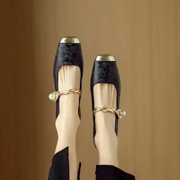 Nora | Talons Élégants à Détail Perlé