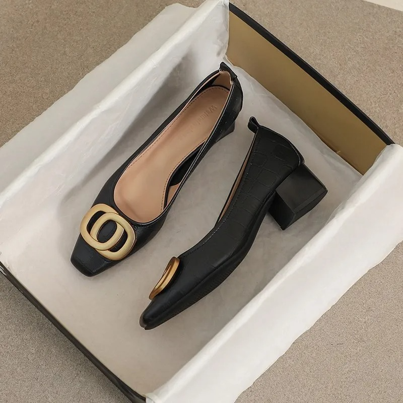 Sabine | Talons Élégants Crest