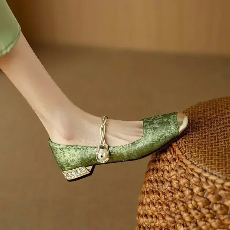 Nora | Talons Élégants à Détail Perlé