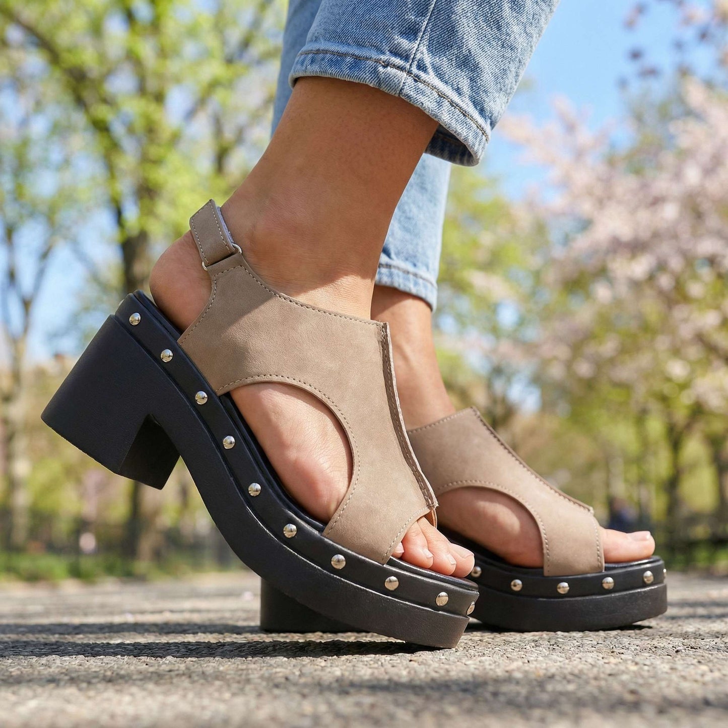 Lucie | Sandales à Détails Décoratifs