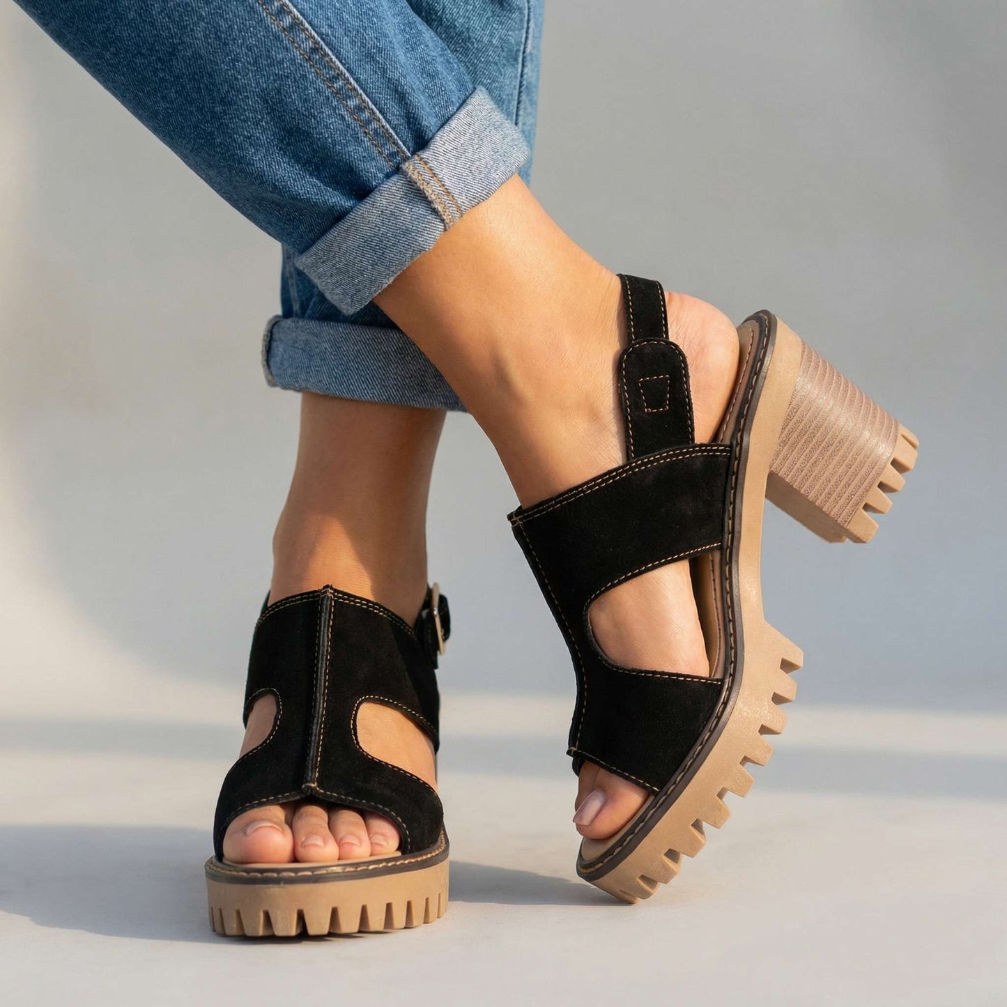 Clara | Talons à Brides Élégantes